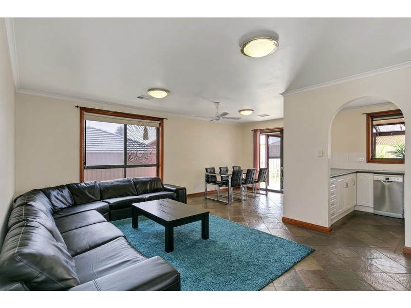 4 Mildara Close, Woodcroft SA 5162