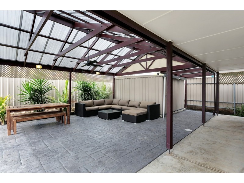 4 Mildara Close, Woodcroft SA 5162