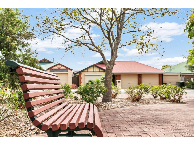 4 Mildara Close, Woodcroft SA 5162
