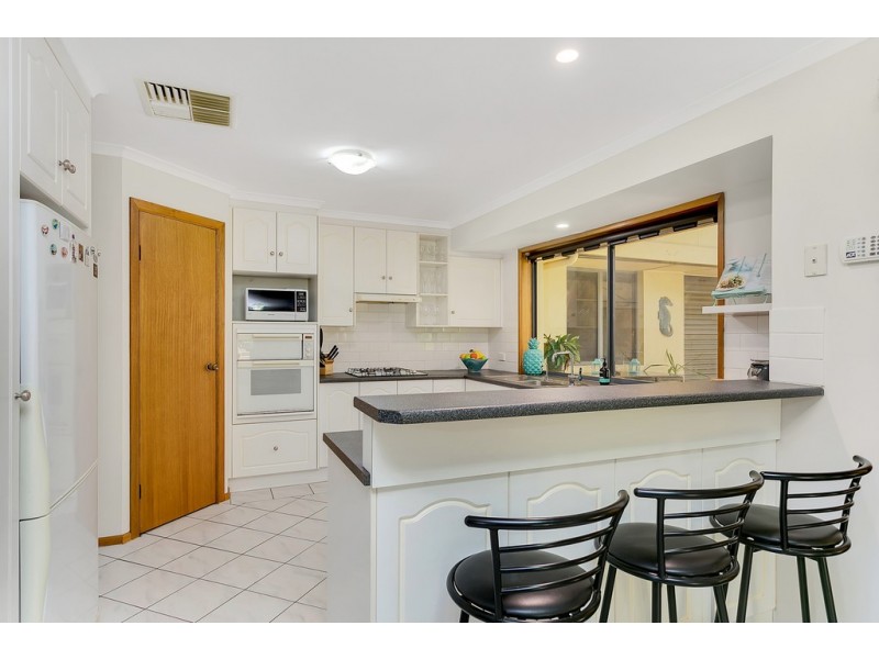 21 Paignton Close, Moana SA 5169