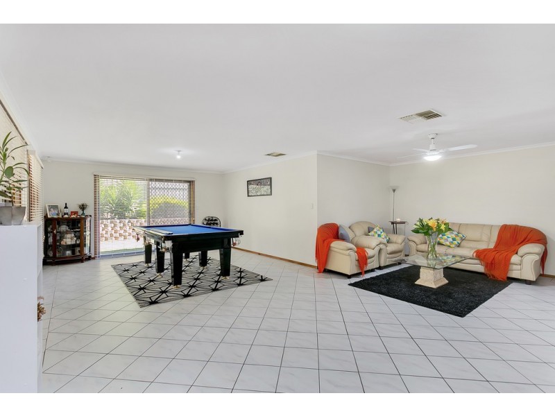21 Paignton Close, Moana SA 5169