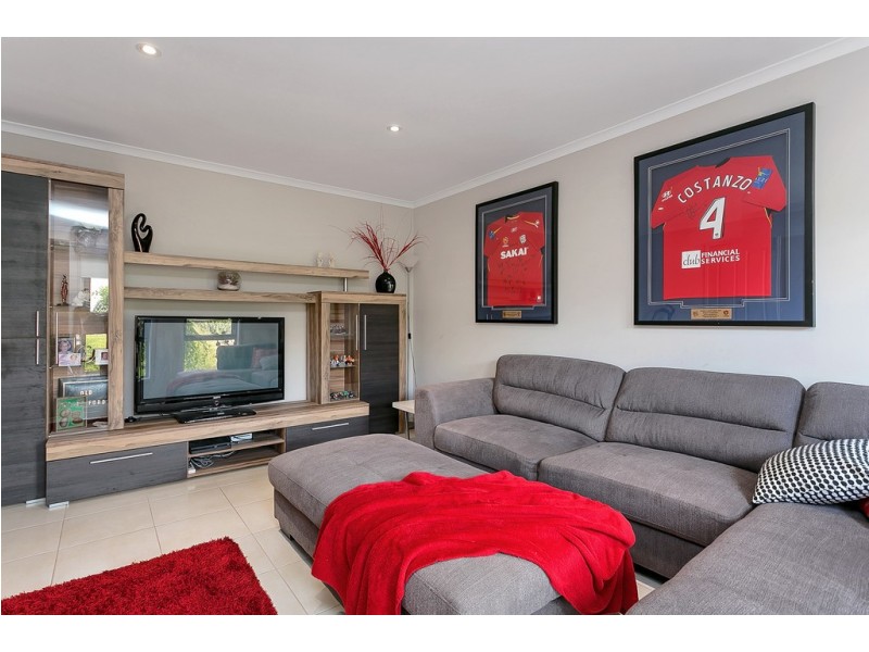 77 Esperance Boulevard, Seaford Rise SA 5169