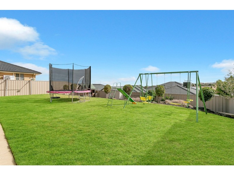 77 Esperance Boulevard, Seaford Rise SA 5169