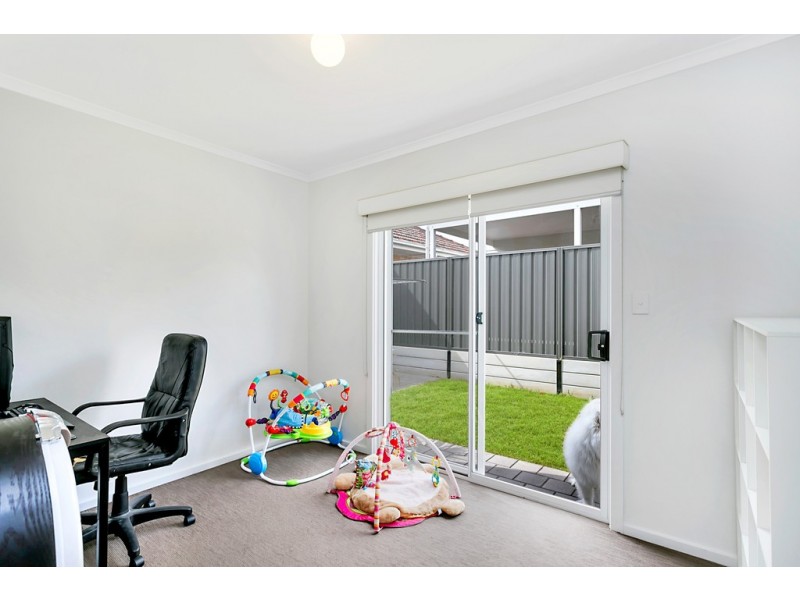 2 Salisbury Ave, Morphett Vale SA 5162