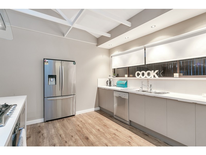 5 Tasman Court, Hackham SA 5163