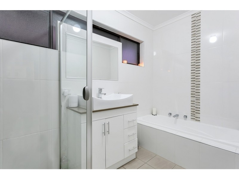 5 Tasman Court, Hackham SA 5163