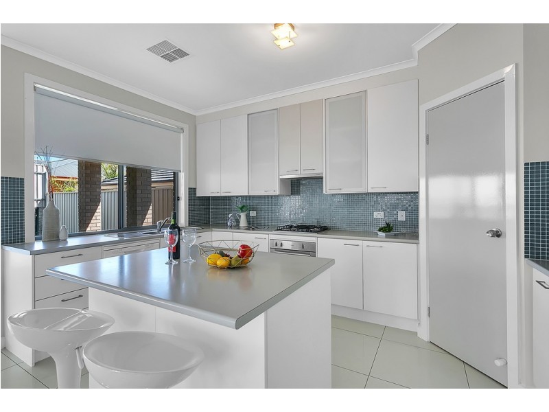 8 Anglesea Lane, Seaford Rise SA 5169