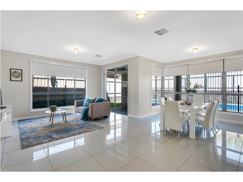8 Anglesea Lane, Seaford Rise SA 5169
