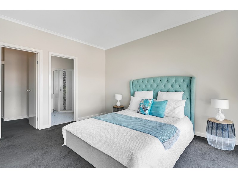 8 Anglesea Lane, Seaford Rise SA 5169