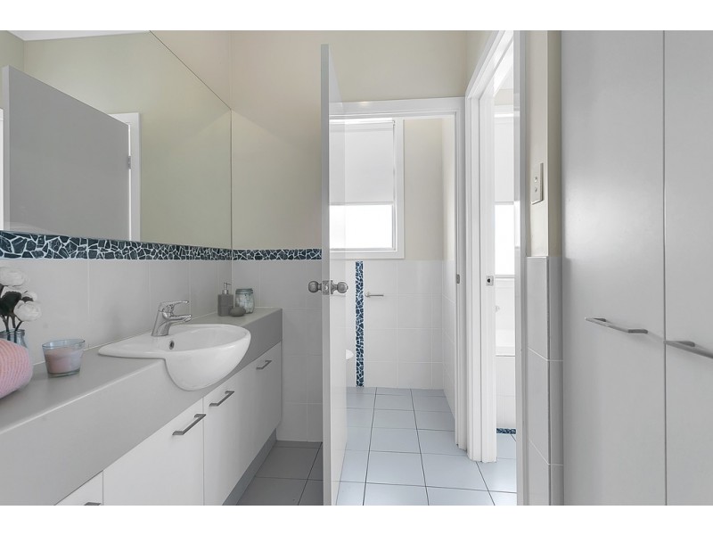 8 Anglesea Lane, Seaford Rise SA 5169