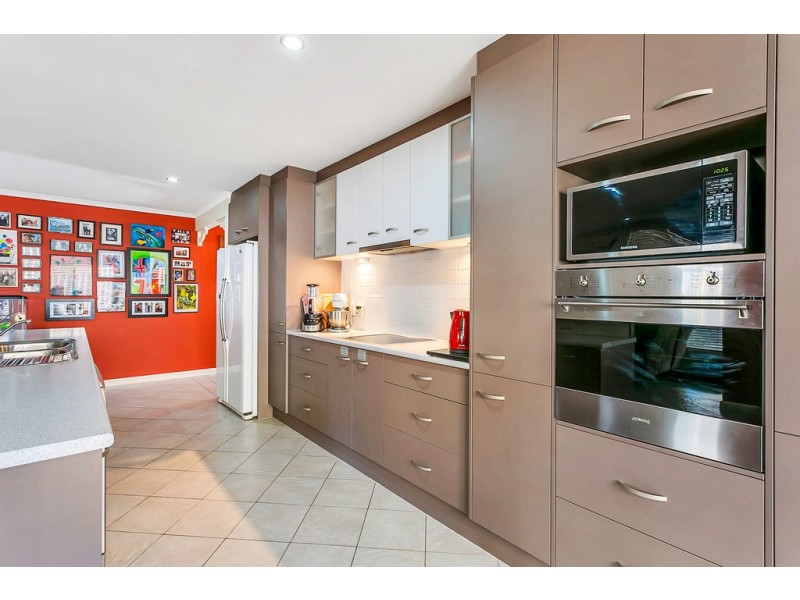 24 Edithburgh Avenue, Seaford Rise SA 5169