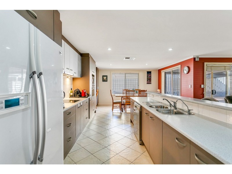 24 Edithburgh Avenue, Seaford Rise SA 5169