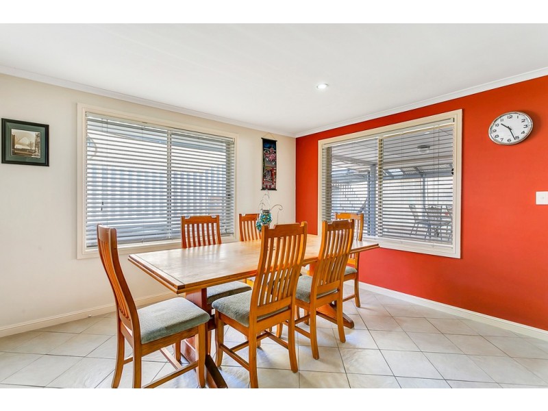 24 Edithburgh Avenue, Seaford Rise SA 5169