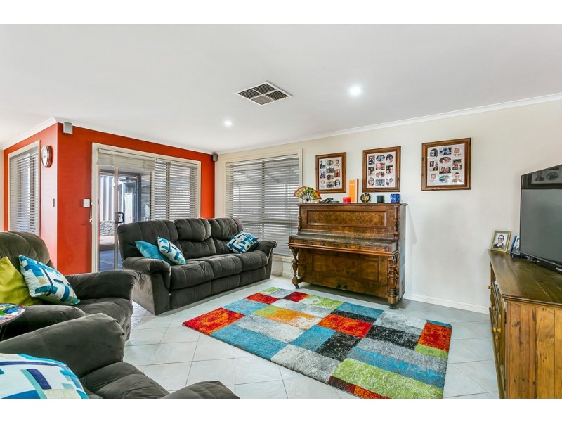 24 Edithburgh Avenue, Seaford Rise SA 5169