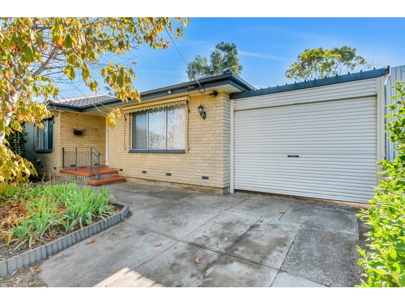 10 Greenloop Crescent, Huntfield Heights SA 5163