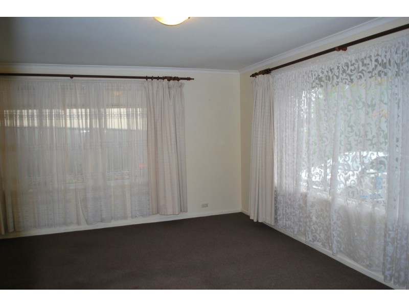 10 Greenloop Crescent, Huntfield Heights SA 5163