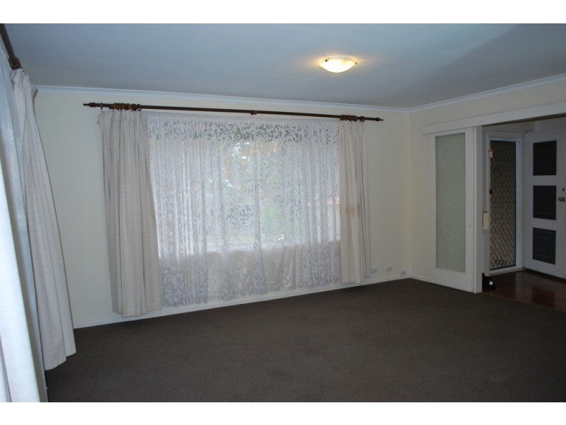 10 Greenloop Crescent, Huntfield Heights SA 5163