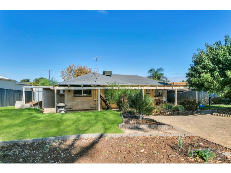 10 Greenloop Crescent, Huntfield Heights SA 5163