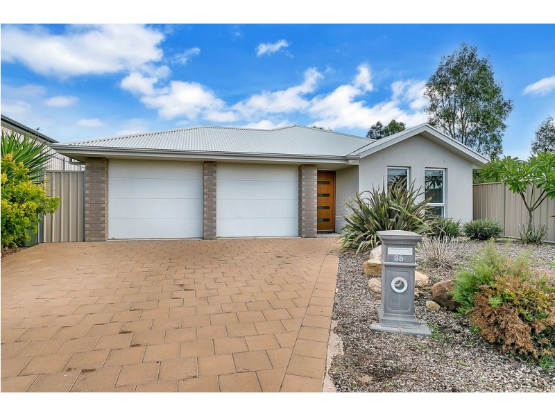 35 Manly Court, Seaford Rise SA 5169