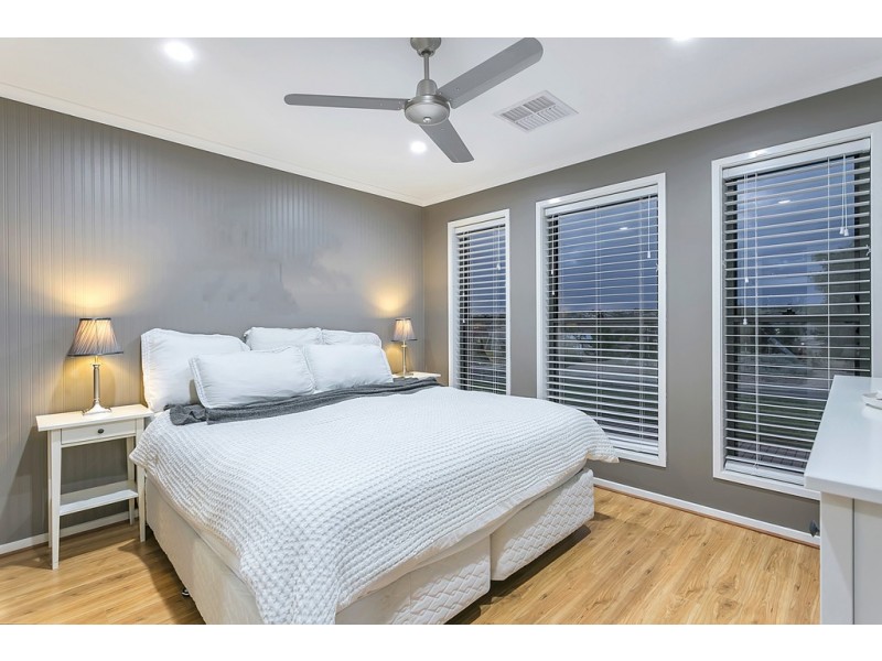 83 Beachport Road, Seaford Rise SA 5169