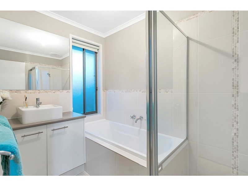 83 Beachport Road, Seaford Rise SA 5169