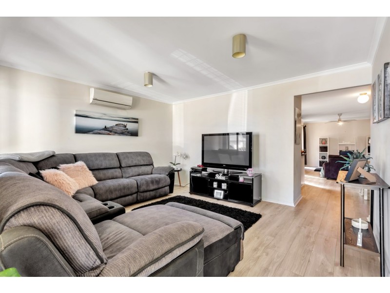 25 Blue Bay Avenue, Aldinga Beach SA 5173