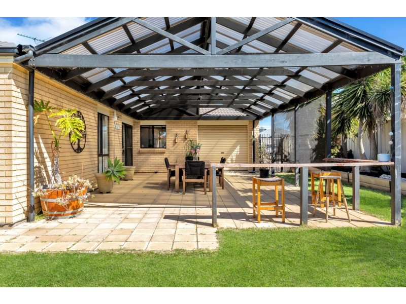 25 Blue Bay Avenue, Aldinga Beach SA 5173