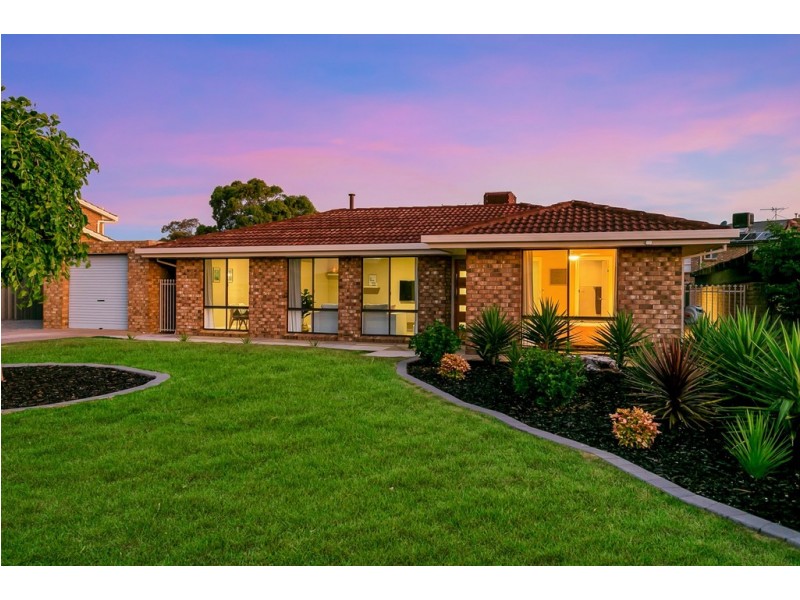 45 Neeangarra Crescent, Hallett Cove SA 5158