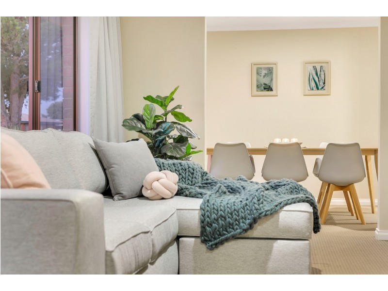 45 Neeangarra Crescent, Hallett Cove SA 5158