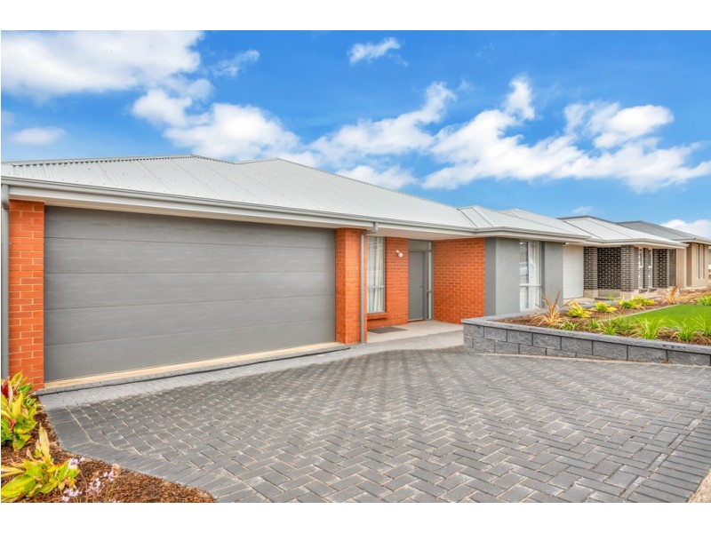 10 Teal Avenue, Moana SA 5169