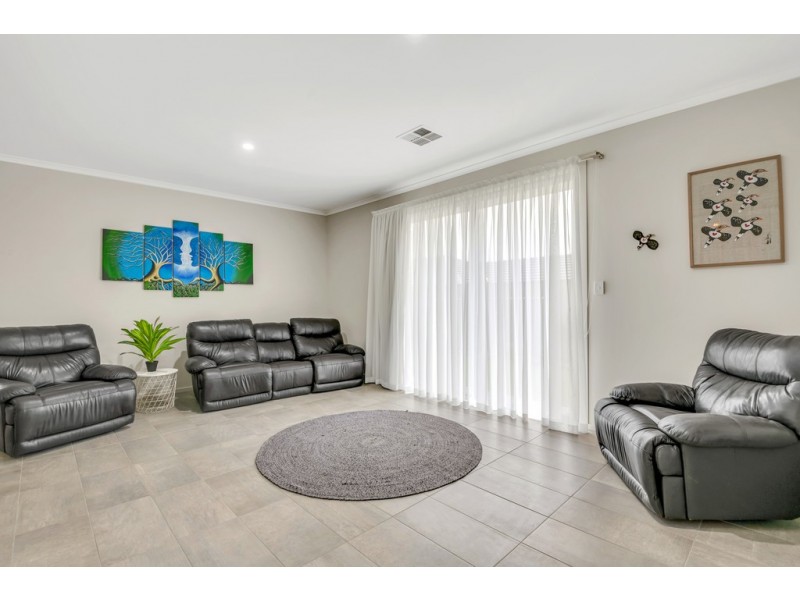 10 Teal Avenue, Moana SA 5169