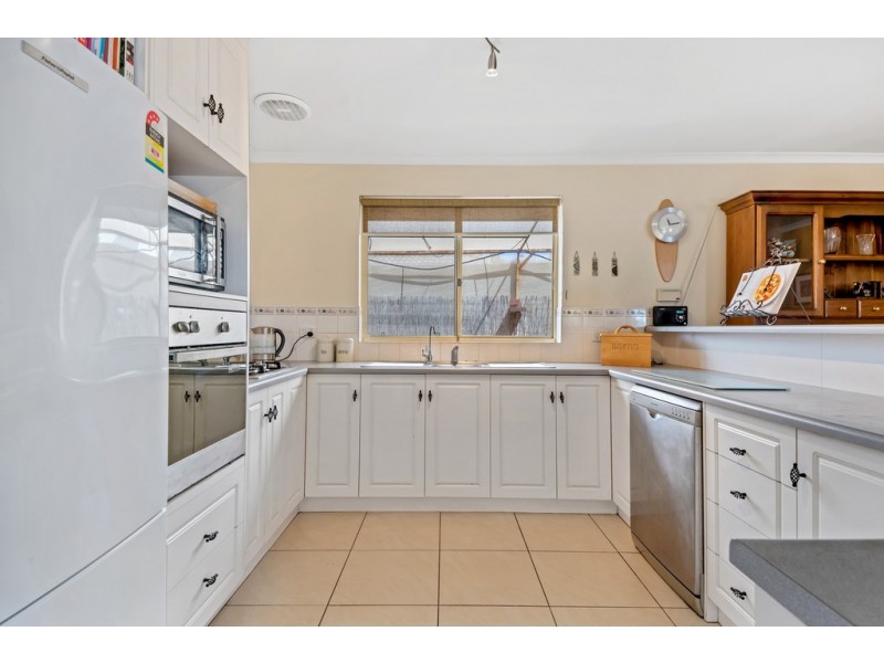 23 Babbacombe Drive, Moana SA 5169