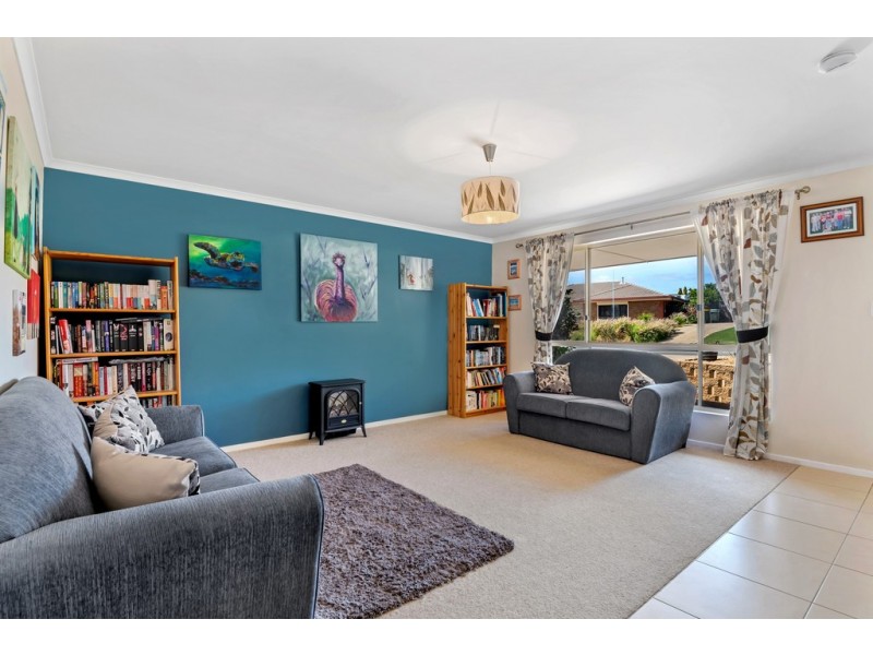 23 Babbacombe Drive, Moana SA 5169