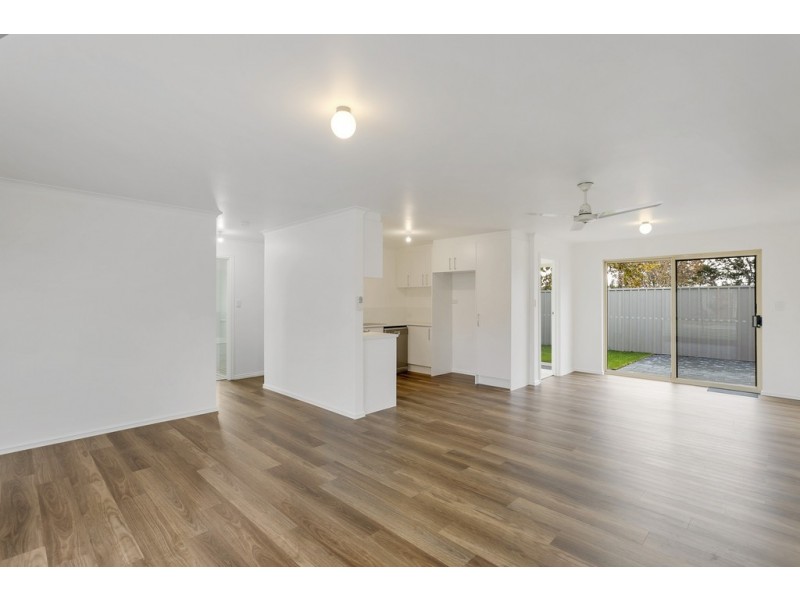 2/ 2 Barbados Drive, Seaford Rise SA 5169