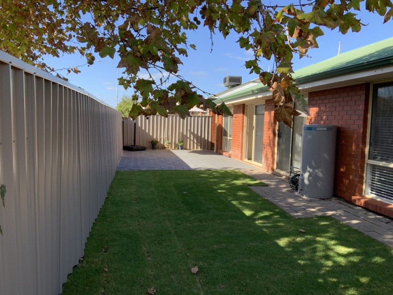 2/ 2 Barbados Drive, Seaford Rise SA 5169