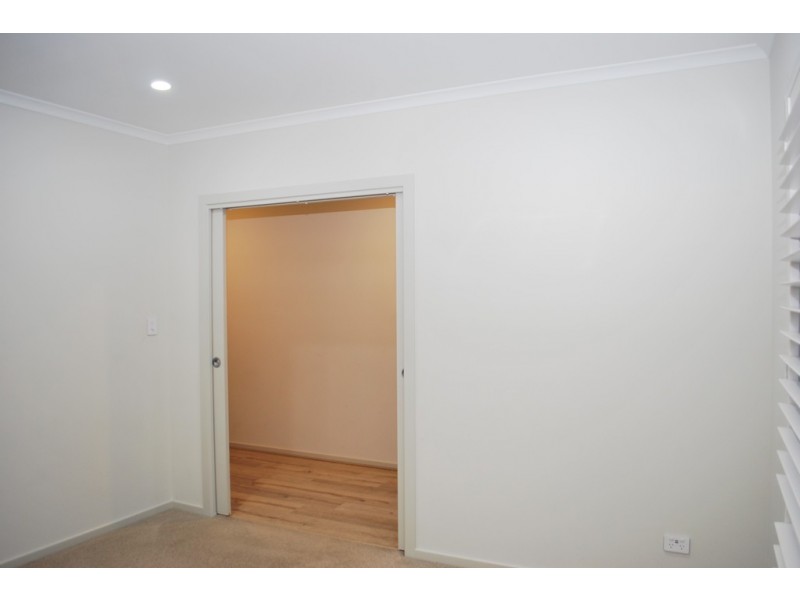 12 Domain Street, Moana SA 5169