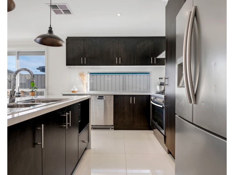 23 Adel Circuit, Huntfield Heights SA 5163