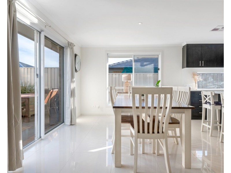 23 Adel Circuit, Huntfield Heights SA 5163