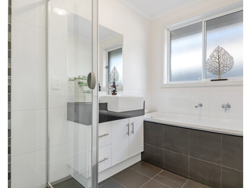 23 Adel Circuit, Huntfield Heights SA 5163