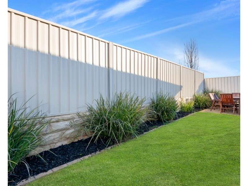 23 Adel Circuit, Huntfield Heights SA 5163