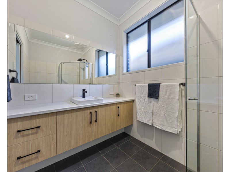 14 Hindmarsh Street, Seaford Heights SA 5169