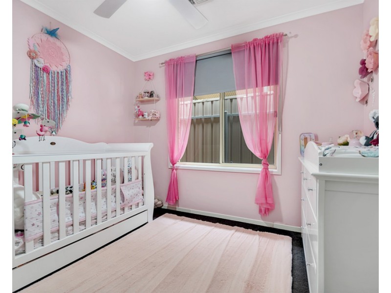 21 Edithburgh Avenue, Seaford Rise SA 5169