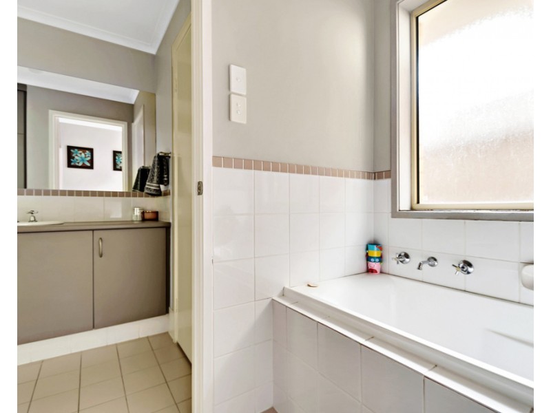 21 Edithburgh Avenue, Seaford Rise SA 5169