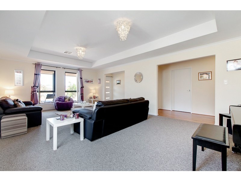 13 Byron Bay Boulevard, Seaford Rise SA 5169