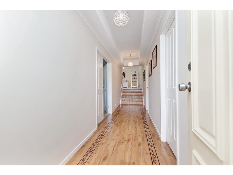 22 Cairns Way, Seaford Rise SA 5169