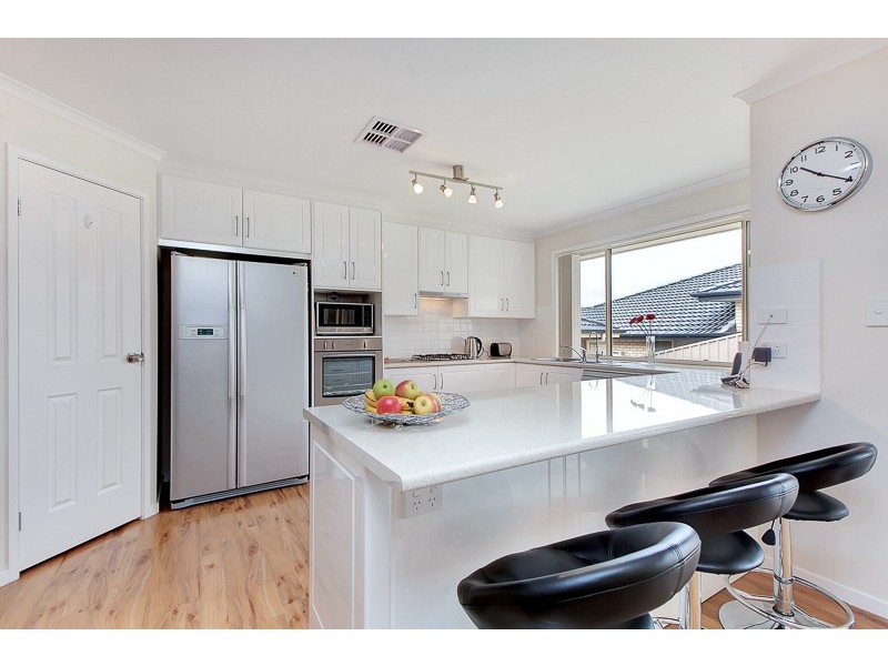 22 Cairns Way, Seaford Rise SA 5169