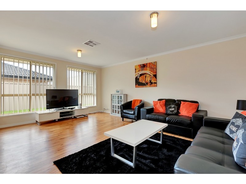 22 Cairns Way, Seaford Rise SA 5169