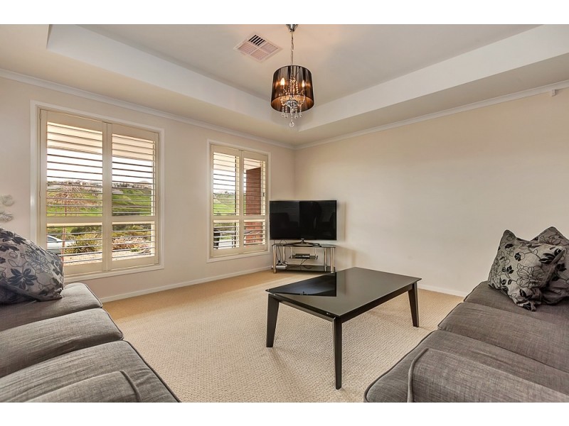 22 Cairns Way, Seaford Rise SA 5169