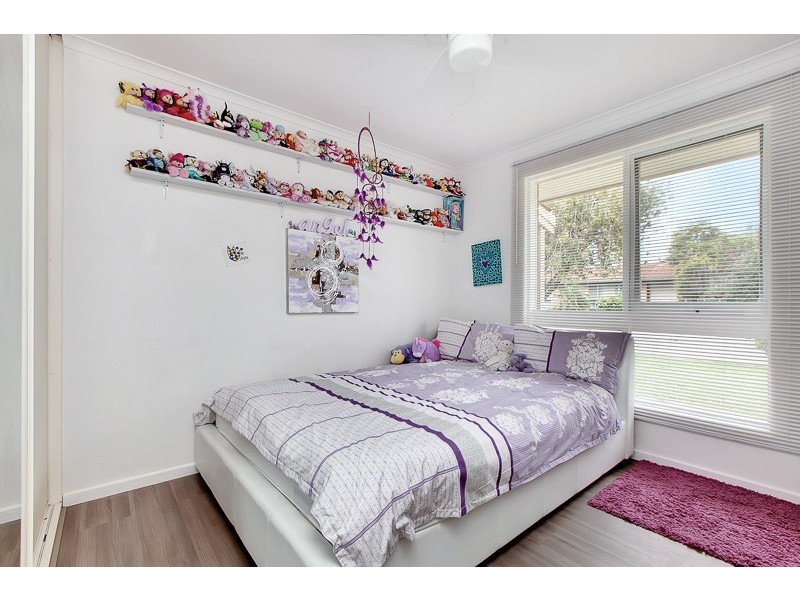 2 Leawarra Avenue, Seaford SA 5169