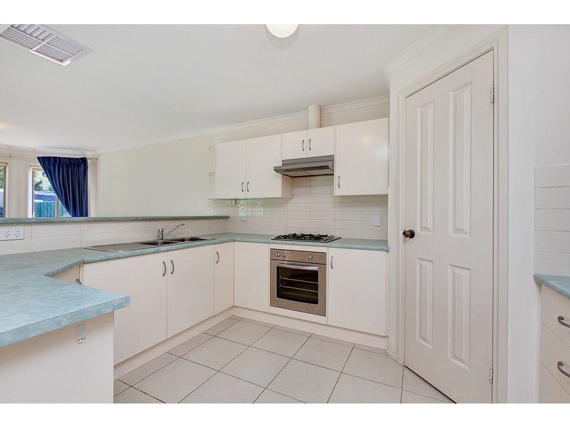 18A Regent Street, Moana SA 5169